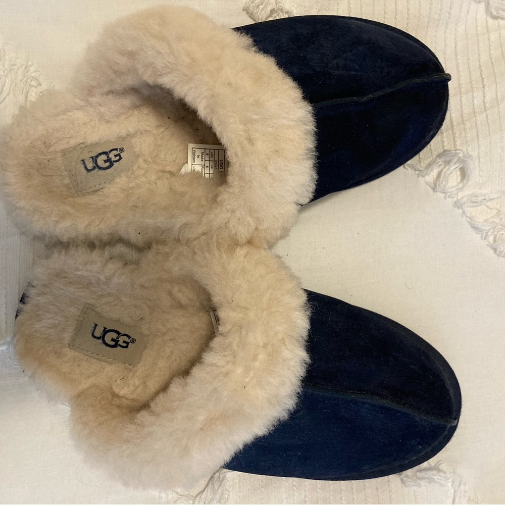 UGG Scuffette II SLIPPERS- SZ 8- Blue